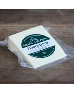 C09001 Appleby Creamery Hootenanny Cheese (1.5kg) (Pre-Order Only)